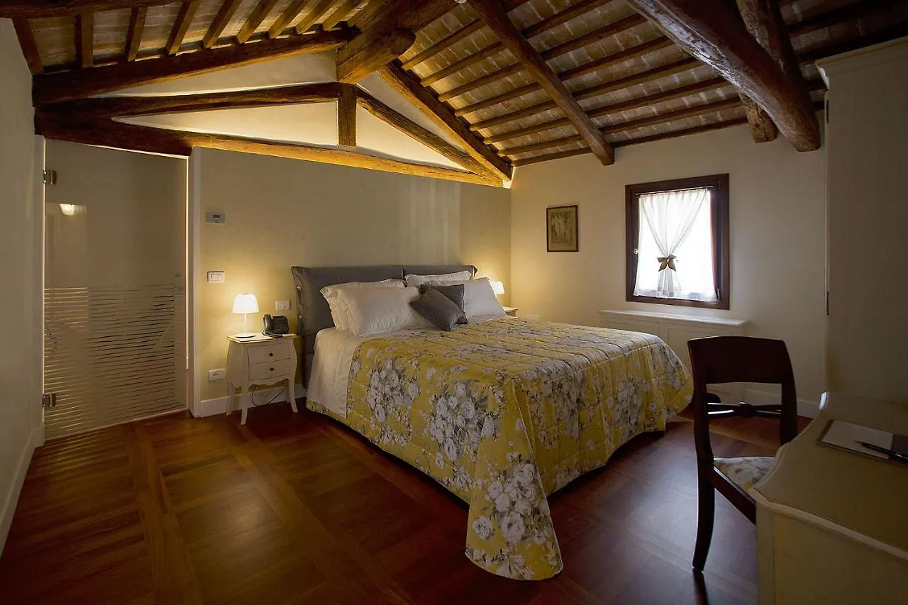 Hotel Donna Lucia Ponzano Veneto 4*,