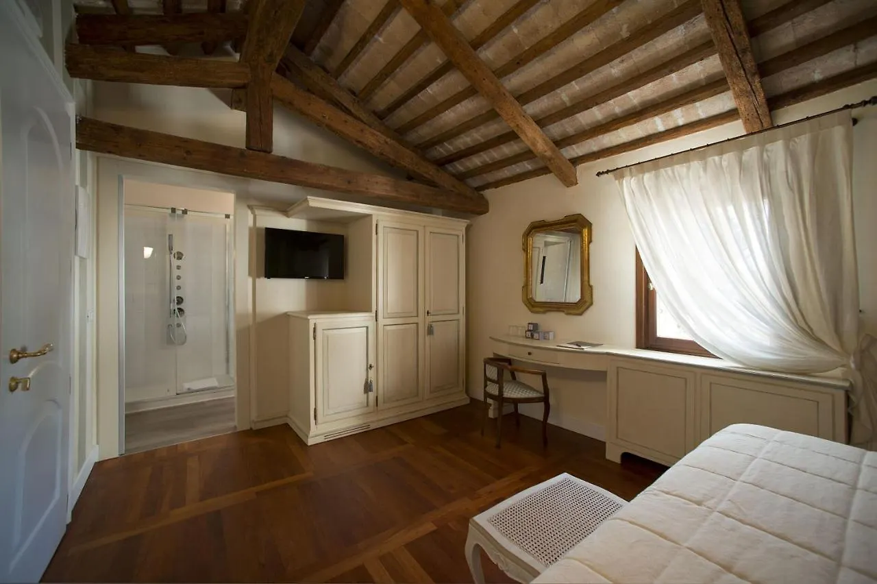 Hotel Donna Lucia Ponzano Veneto 4*,