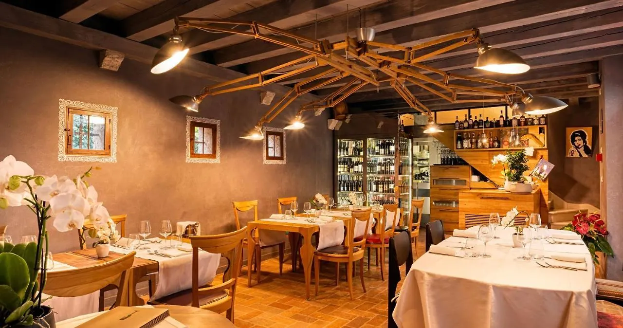 Hotel Donna Lucia Ponzano Veneto 4*,  Italy