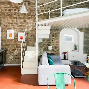 lovely-apartment-near-piazza-della-signoria.it-tuscanyhotel.com/